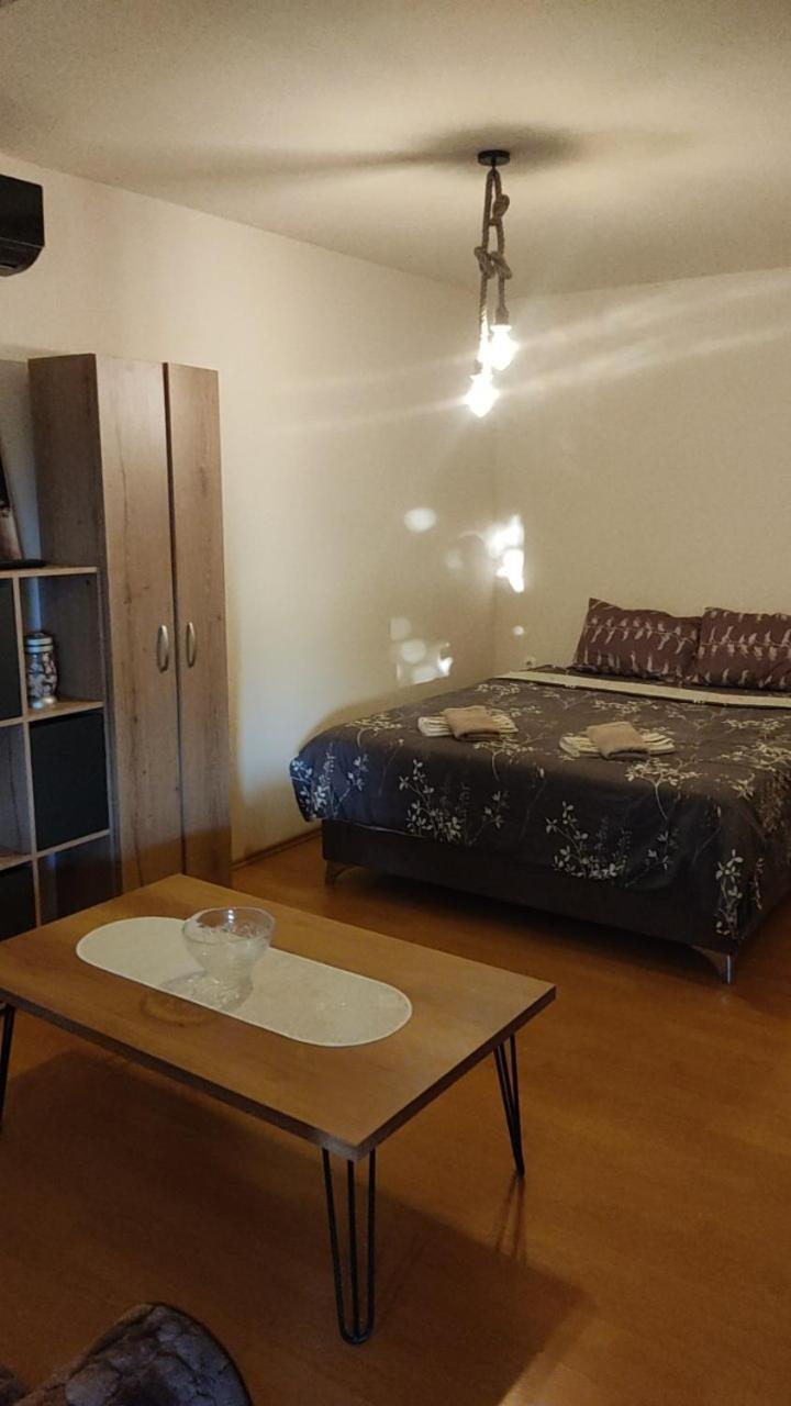Guest House Stevovski Elshani Εξωτερικό φωτογραφία