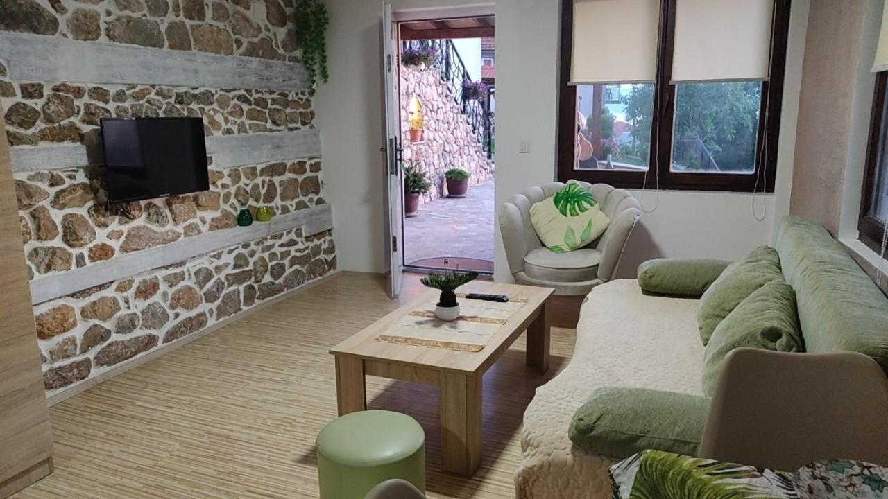 Guest House Stevovski Elshani Εξωτερικό φωτογραφία